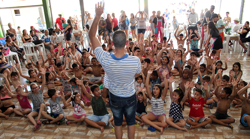 Festa do Dia das Crianças reúne mais de 500 pessoas na Área de Lazer do Sindicato